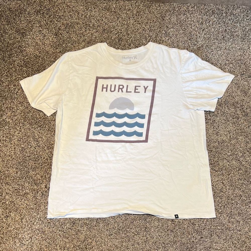 Hurley graphic tee